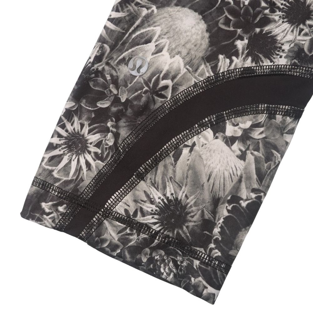 Lululemon Floral Crop Leggings Yoga Pants Athletic Black‎ Gray Size 6